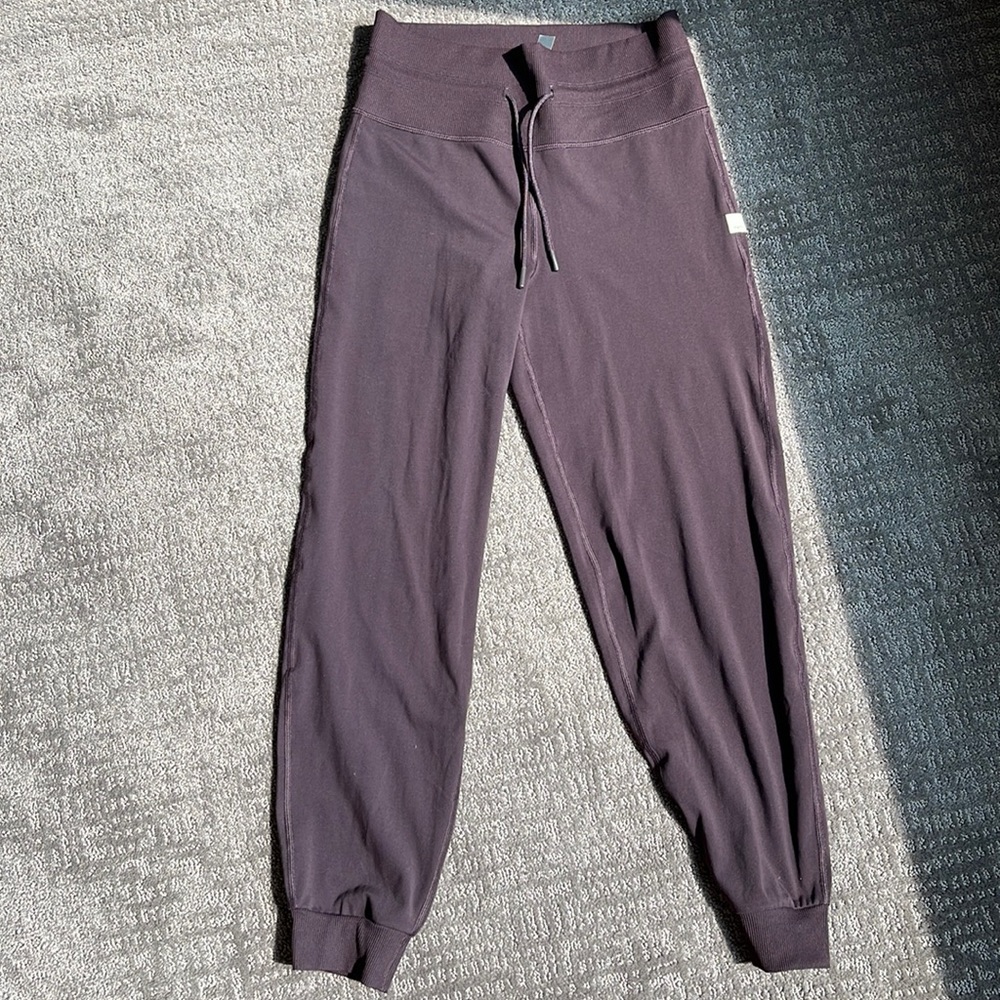 Vuori Women’s Joggers